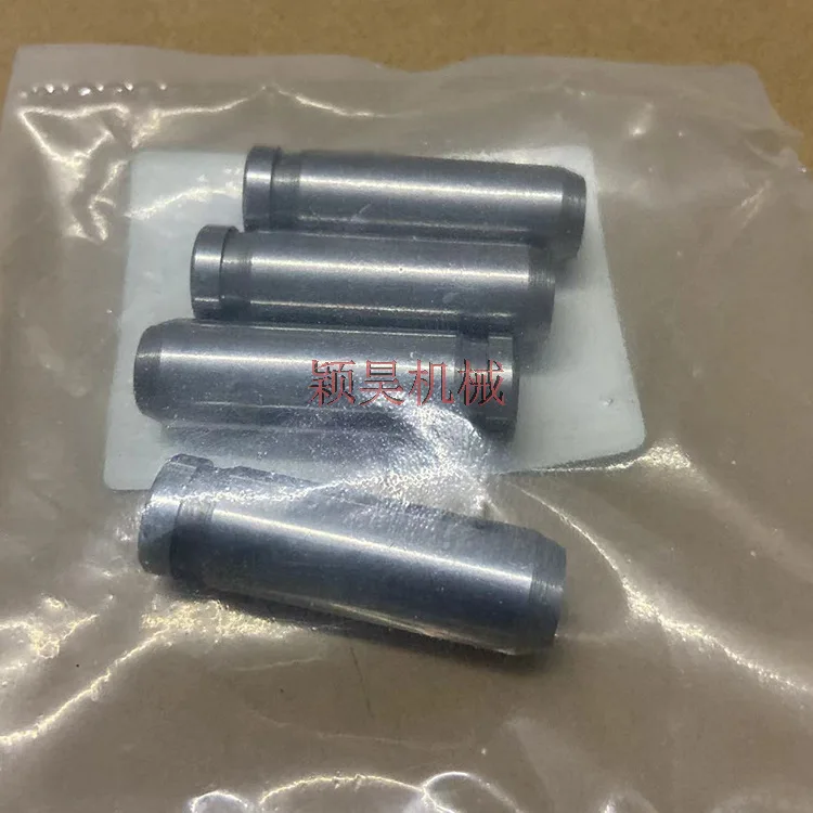 10Pcs Suitable for Kubota V1505 valve guide, valve seat