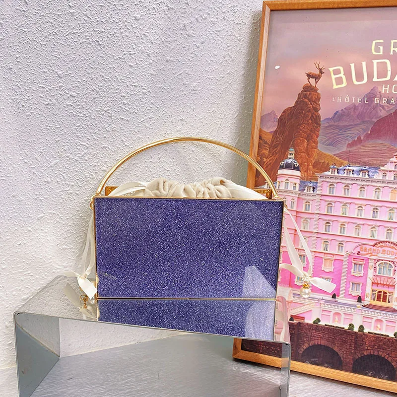 

Fashion box bag bright face foreign style high sense shoulder messenger bag hollow simple trend chain bag