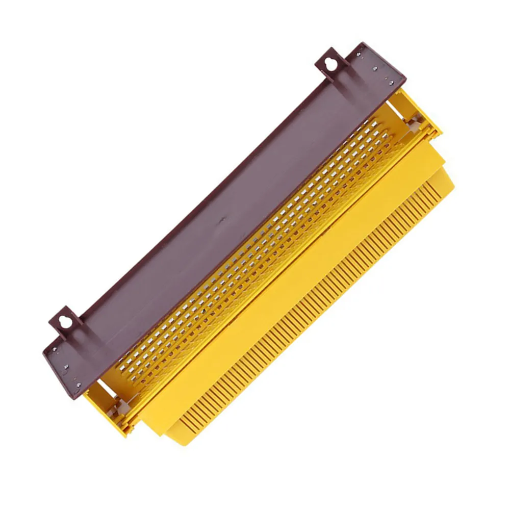 Professional Bee Feeding Tool Durable Eco-Friendly Plastic Beekeeping Device Unique Design Safe and Practical Gift