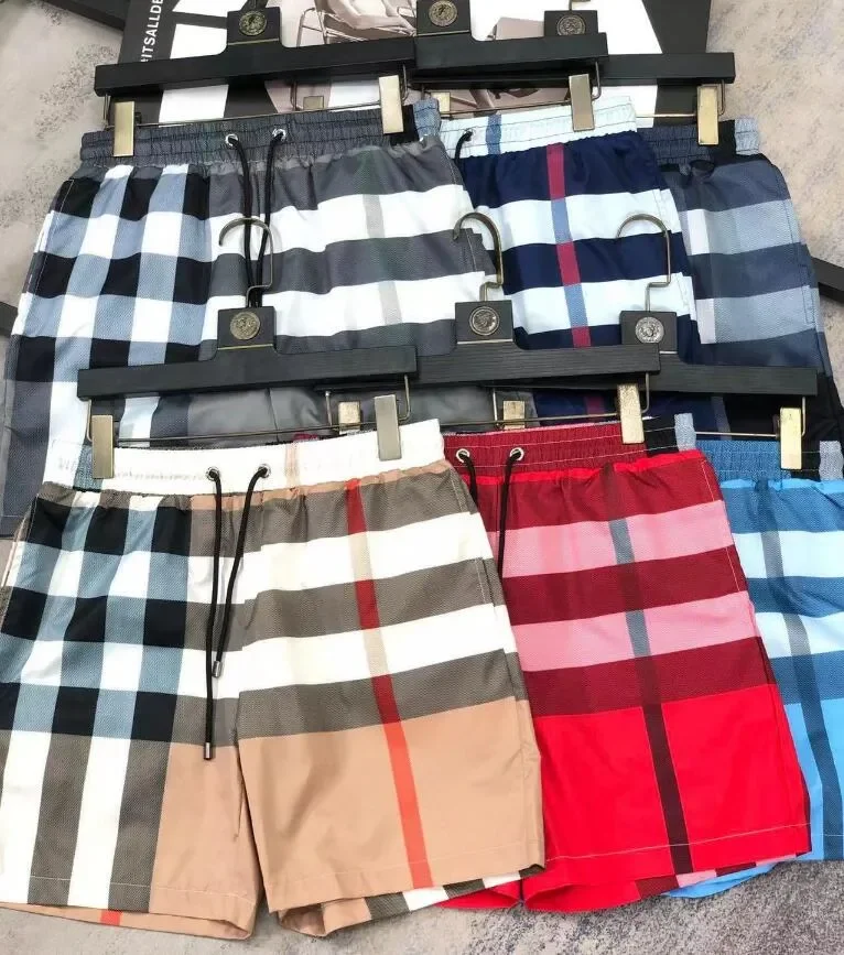 2026 New Daily Plaid Classic Plaid Vacation Trend Printed Quick Drying Casual Sports Shorts Men's Beach Pants