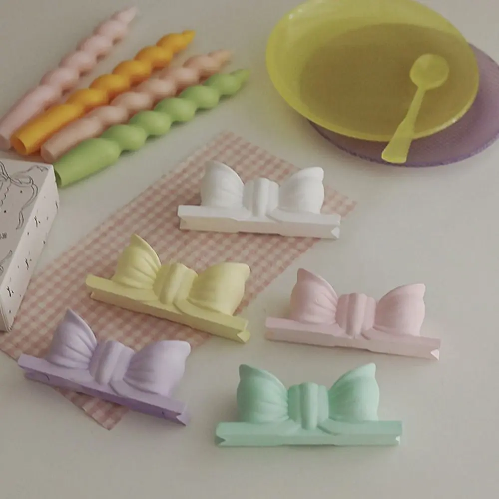 Ins Style Gypsum Bow Candle Holder Długi świecznik Świecznik Ślub Urodziny Świecznik Impreza Dekoracja domu Rekwizyty fotograficzne