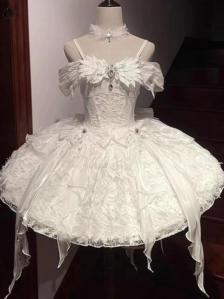 Abito Lolita corto con piume di strass Sweet Love Abito da sera da balletto Jsk stile principessa bianco Tema dell'industria pesante