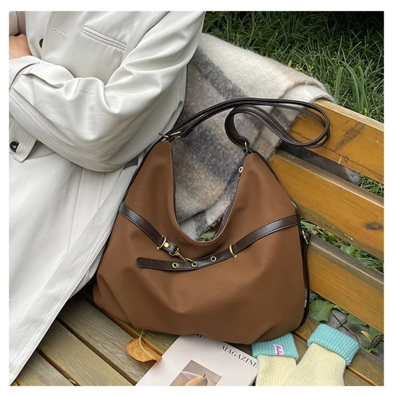 

Ladies Tote Bag Crafted From Fine Leather Featuring Trendy Commuter Design And Paris Casual Vintage Look