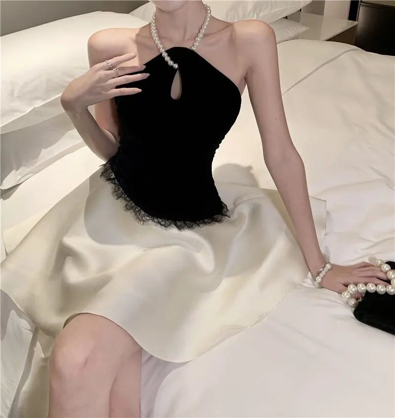 

Heavy Pearl Halter Neck Dress for Women, Summer Color-blocking and Asymmetrical Hem, Elegant and Fluffy Skirt