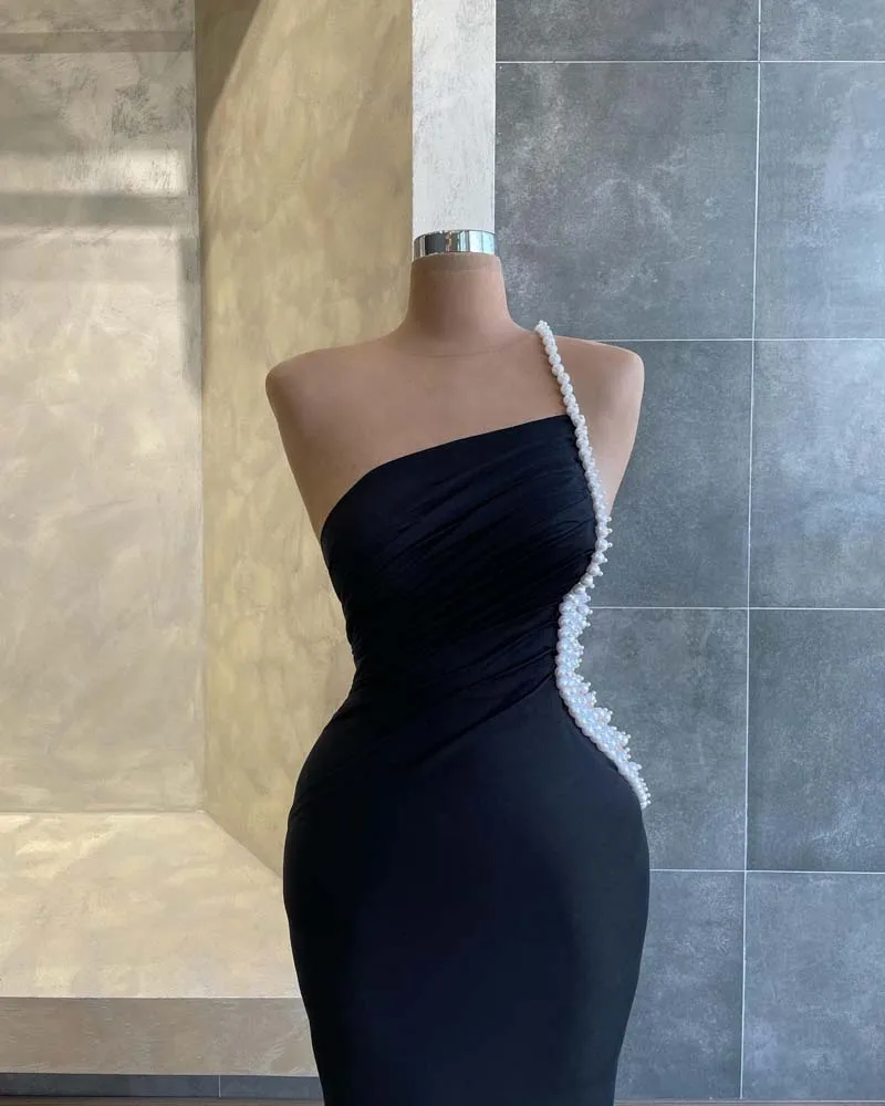 Vestido de fiesta de sirena negra sin tirantes, vestido de fiesta de un hombro con perlas y cuentas, vestido de noche elegante, Vestido largo de noche para mujer