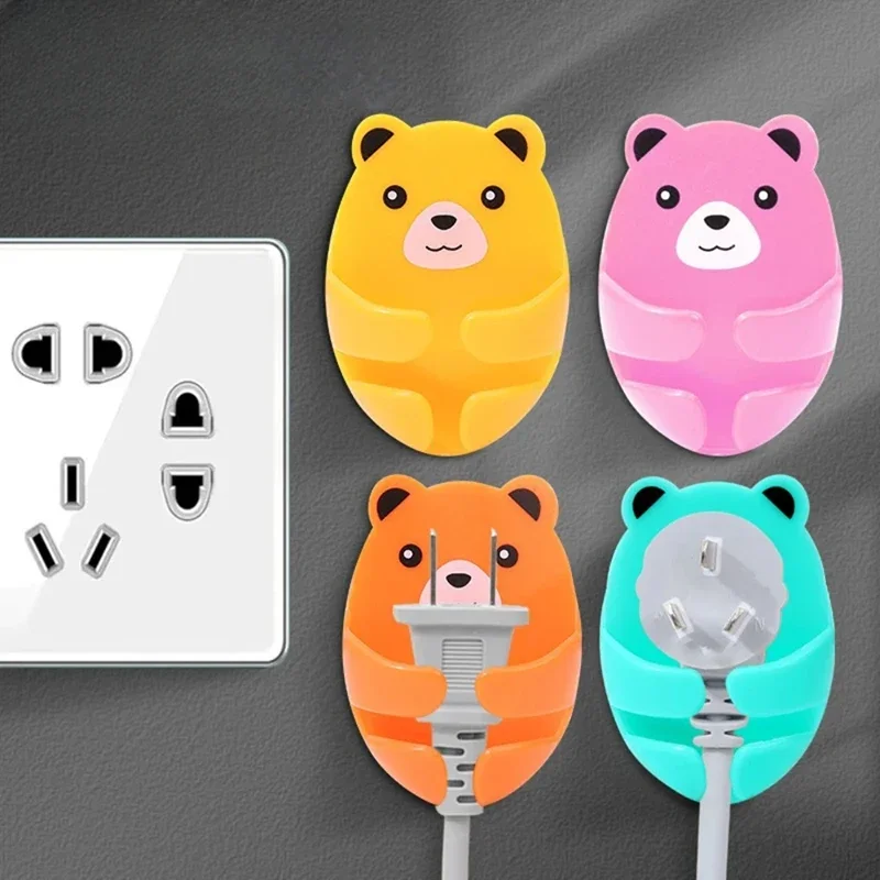 

4Pcs Cartoon Hug Bear No-flush Plug Hook Plug Hook Power Socket Kitchen Bear Plug Storage Hook Cable Organizer Protector Cable