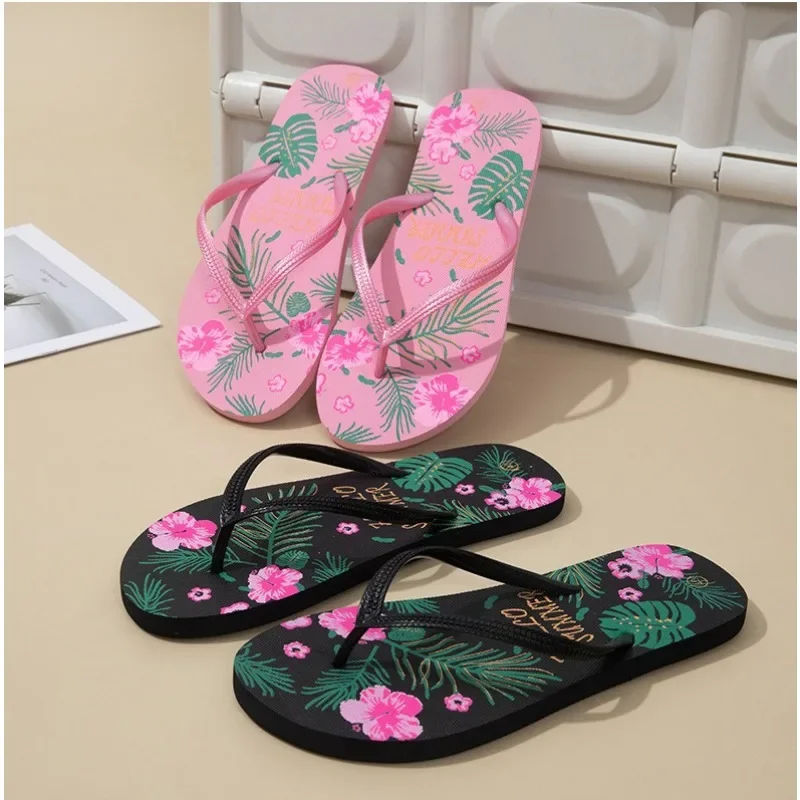 Women's Flip Flops for Beach Vacation, Fashionable Candy Colored Casual Clip on Beach Cool, Women's Slippers for Outdoor Wear