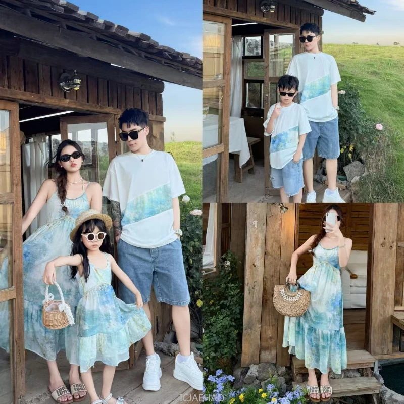 

2025 Family Matching Outfits Mom Daughter Beach Dresses Father Son Vacation Clothes Children Summer Holiday Trip Seaside Costume