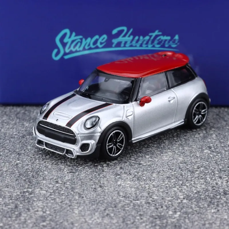 

1:64 F56 Мини-модель автомобиля из литого под давлением сплава, подарок для подростков, для взрослых, для игр и подарка детям на день рождения.