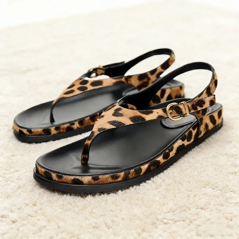 

Leopard Print Design Split-toe Flat Sandals for Women Comfort Round Toe Buckle Beach Casual Shoes Lightweight Flip-flops Ladies