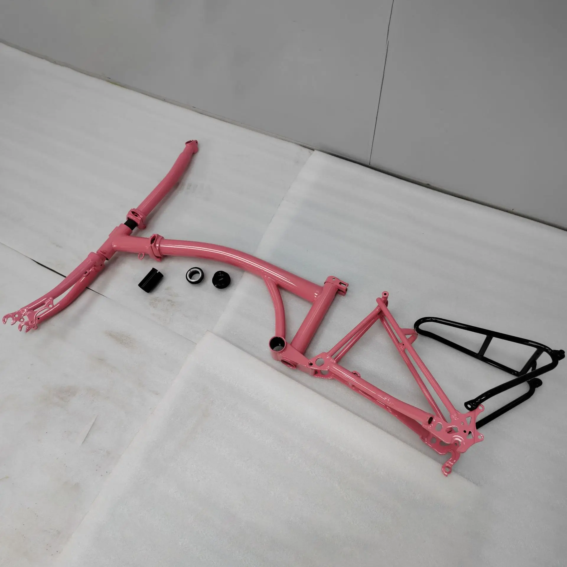 

Suitable for tri-fold bicycle frames