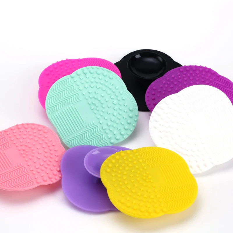 1pcs Four leaf Shaped Makeup Brush Cleaning Pad With Suction Cup Beauty Tool Makeup Brush Cleaner Mat Makeup Accessories
