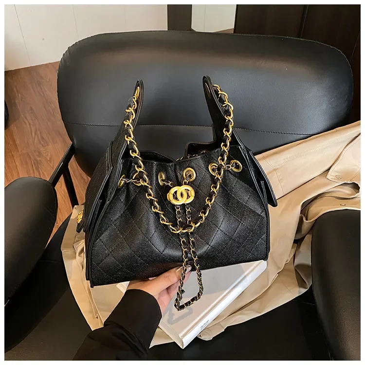 Luxury designer bag 2026 Women's Viral Quilted Chain Bucket Bag Large Capacity Shoulder Underarm Motorcycle Style Purse free shipping