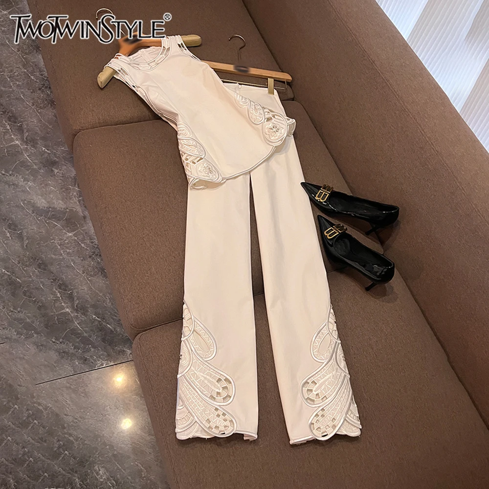 

TWOTWINSTYLE однотонные открытые комплекты из двух предметов для женщин, топ без рукавов с круглым вырезом, брюки с высокой талией, повседневный комплект, женский KSE534444