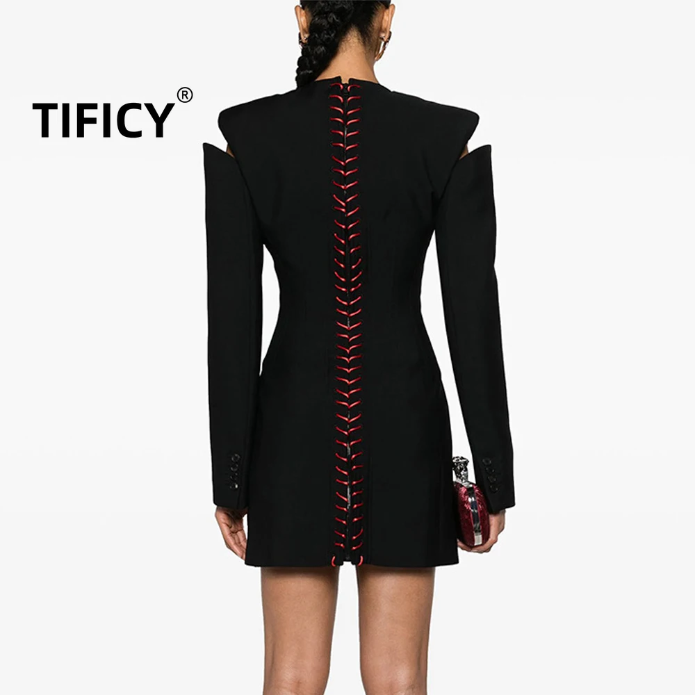 

High Street Women's Black Long Sleeved Hollowed Out Hand Tied Rope Cinching Round Neck Temperament Waist Cinching Slim Dress
