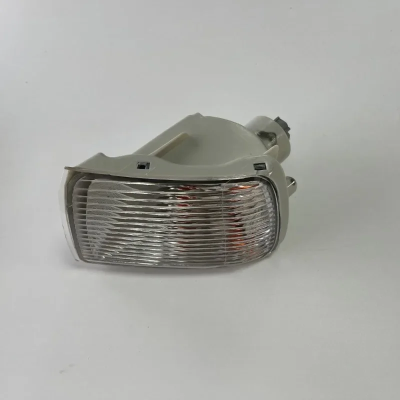 

1PC 81521-35401 81511-35411 Turn Signal Lamp with Cap Bulb for GAC Toyota 4RUNNER US 03-05
