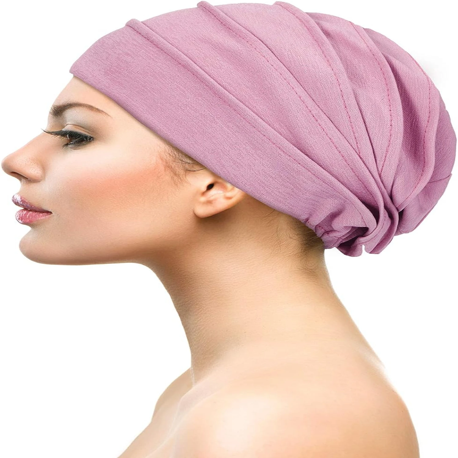 our cozy and stylish beanie hat - Elevate your winter style with this chic and snug beanie hat - Stay fashion-forward and cozy w