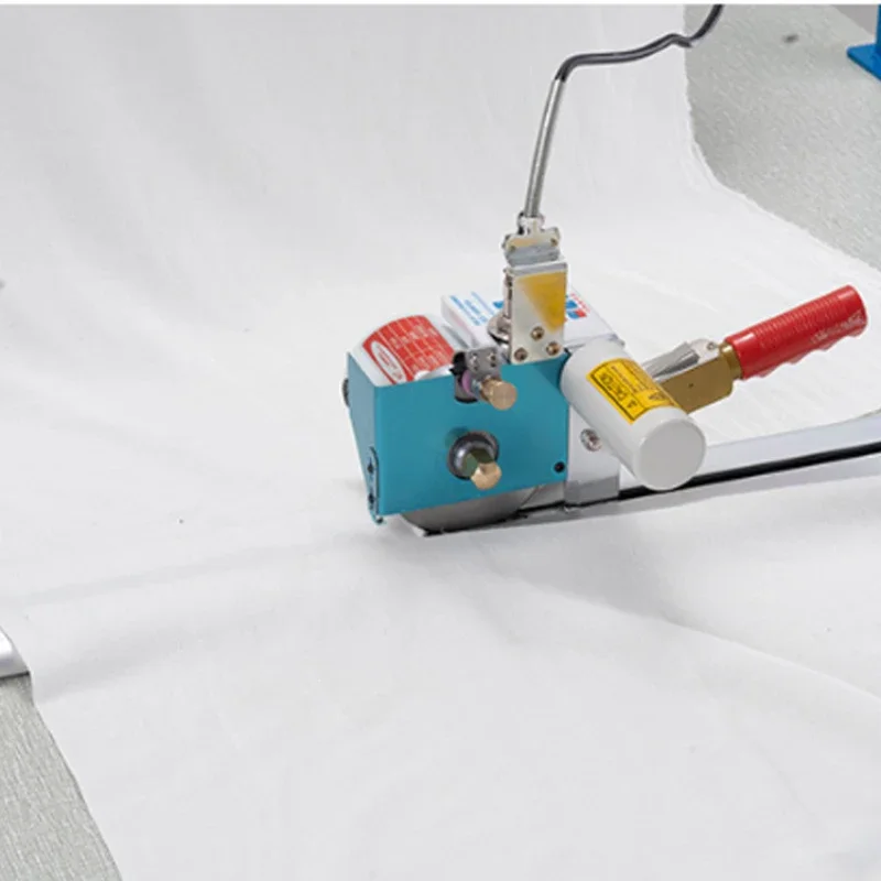 Fabric Roller Blinds Cutting Machine Knit Fabric Cutter Machine Track Type Cloth Cutting Machine