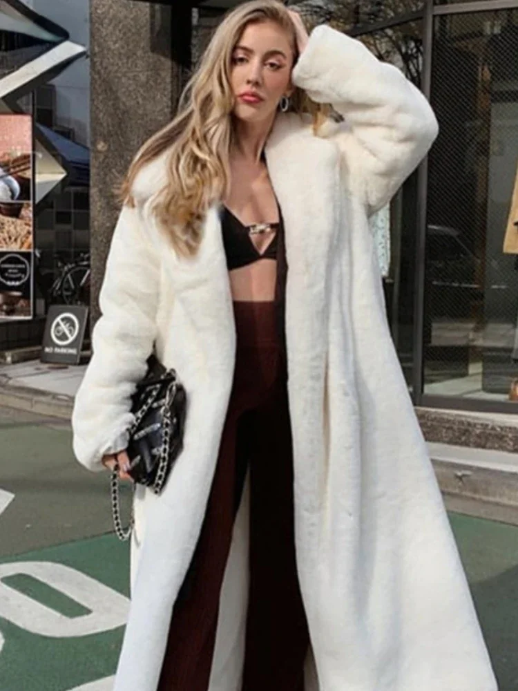 Luxury Brand Fashion Gradient Animal Color Faux Fur Coat Jacket Women Winter Loose Oversized Long Fluffy Overcoat Outerwear