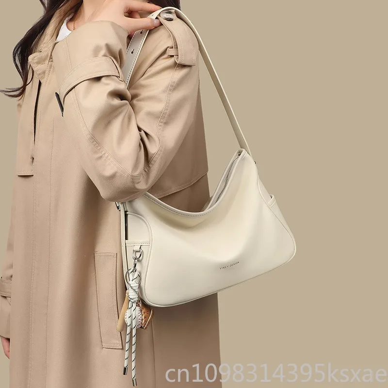 

Women's Leather Crossbody Underarm Bag with Large Capacity Vintage Style Summer Travel Work Daily