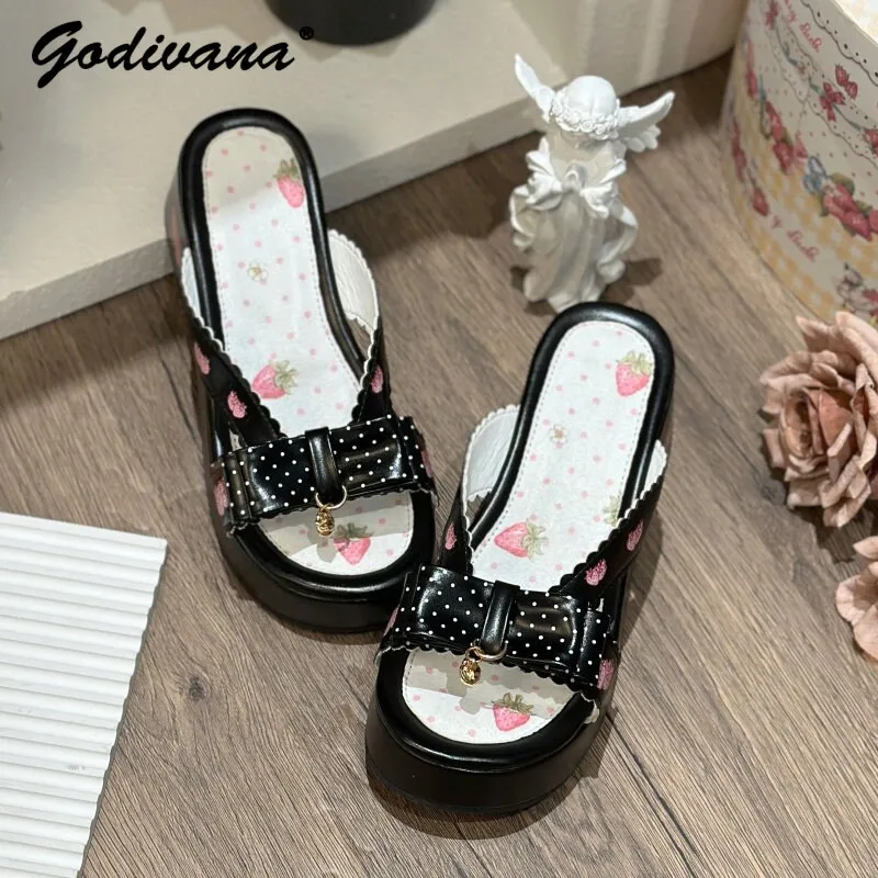 

New Summer Sweet Girls Female Lolita Clogs Shoes Cute Bow Strawberry Print Thick Bottom Slippers Lo Platform Pumps