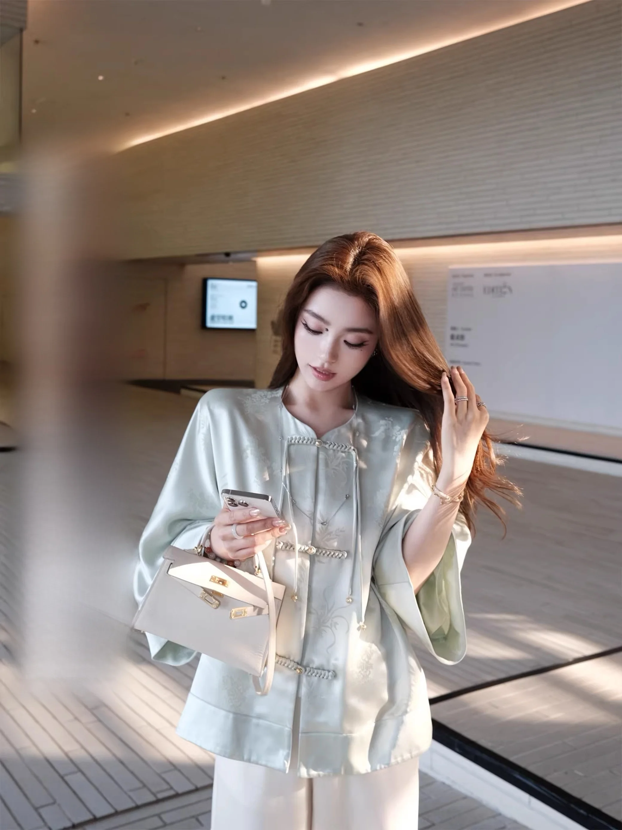 

Новая женская куртка из ацетатной ткани с вышивкой в китайском стиле, мягкая, цвета орхидеи, повседневная, приталенного кроя, с рукавом 3/4