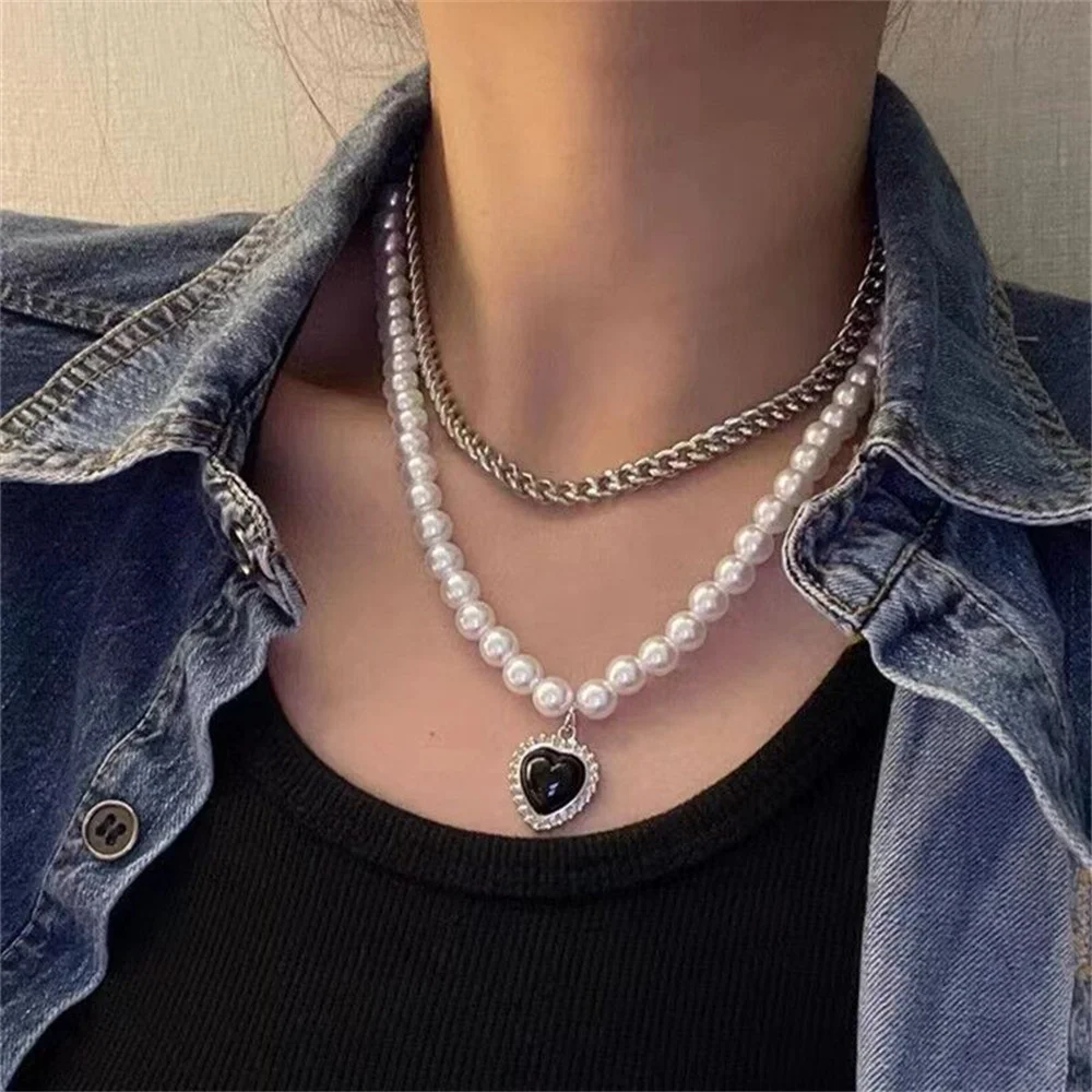 Vintage Schwarze Herzanhänger-Halskette für Frauen Rock Mehrschichtige Imitationsperlen Kubanische Kette Choker Modeschmuck Dropshipping – Detail 2