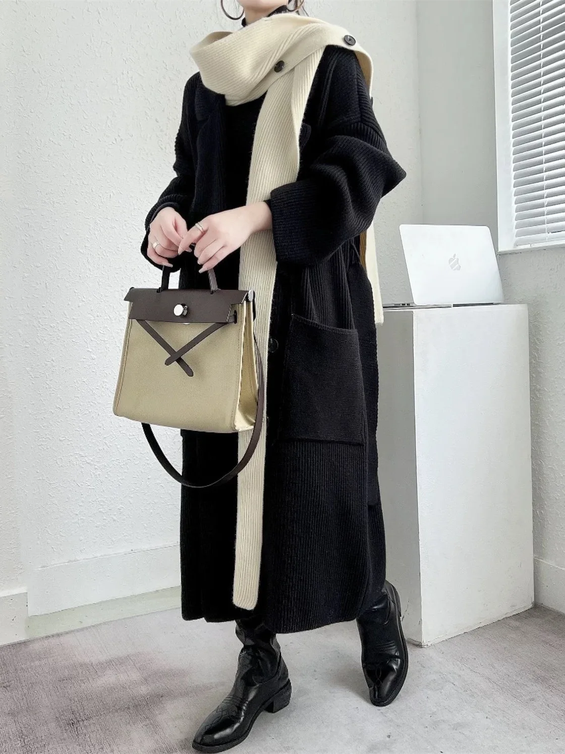 

Korean Sle Long Hooded Knitted Sweater Coat Women's Autumn Winter Thiened Fake Two-Piece Knitwear New Arrival 2025