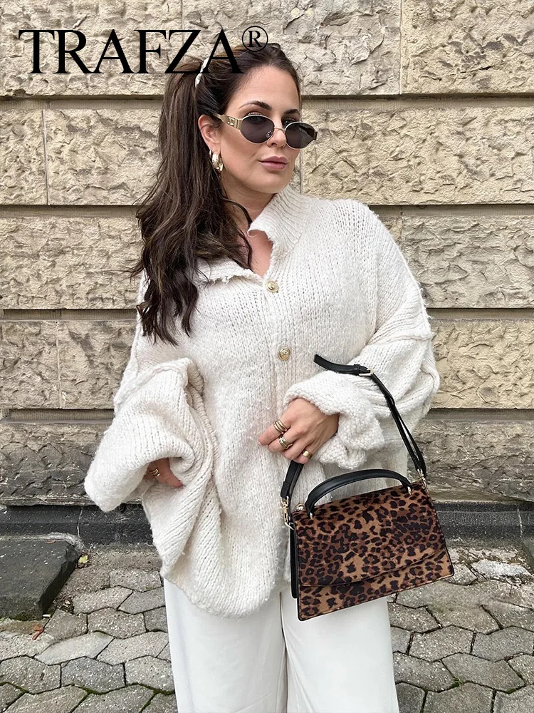 

TRAFZA Woman Long Sleeves Single Breasted Solid Color Slim Casual Loose Cardigan Top Elegant Women Autumn Knitted Sweater Mujer