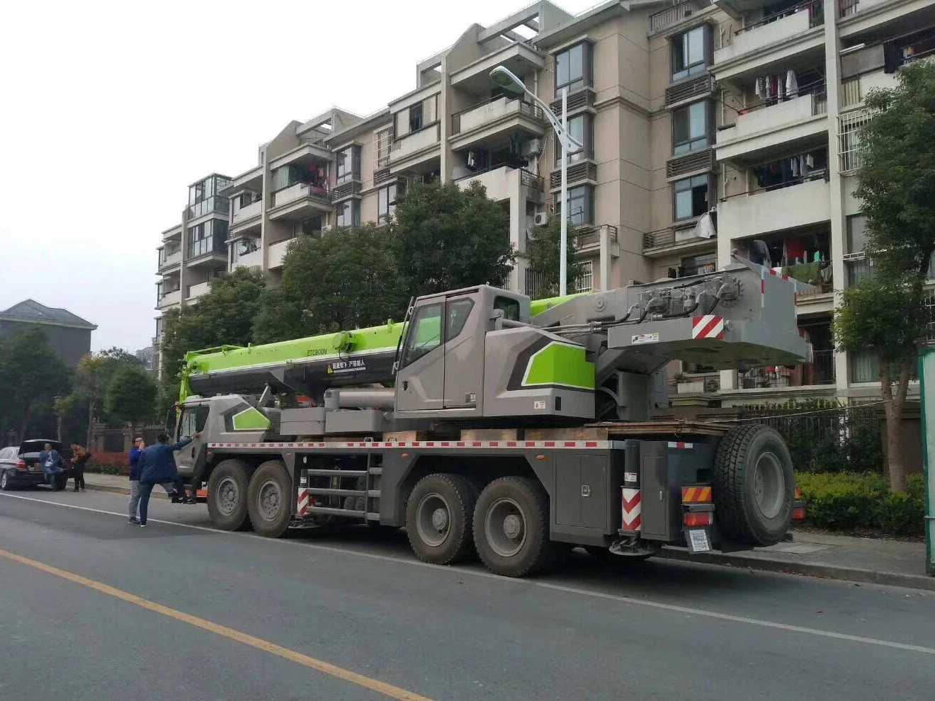 Energy saving  ZTC800H7 mobile truck crane 80 tons