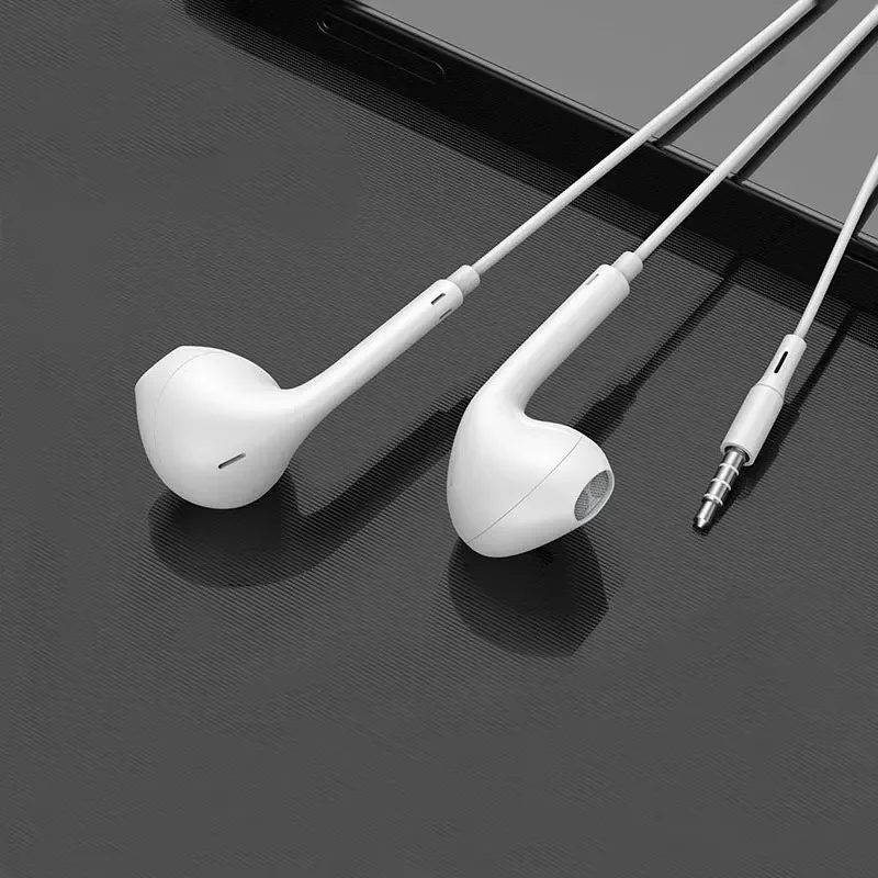 3.5mm In-Ear Earphone Wired with Microphone Earbuds White And Black Headphone Earphones for MP3 MP4 Phones