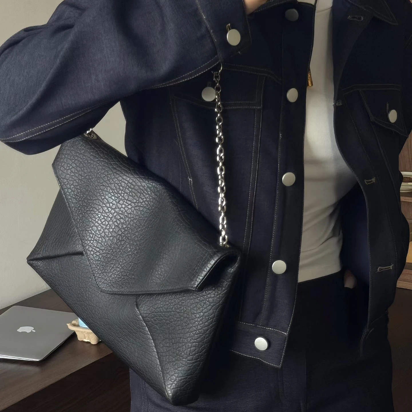 

Faionable mat Bubble eep Leather Envelope Bag Women's Single oulder Chain Menger Bag Yang Xiaodou New 2025