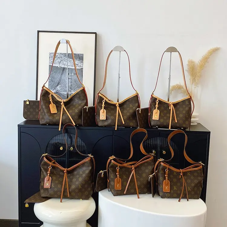 Elegant Luxury Vintage Diaper Bag For Women Designer Leather Large Capacity Tote Minimalist Classic Fashionable Stylish Commuter