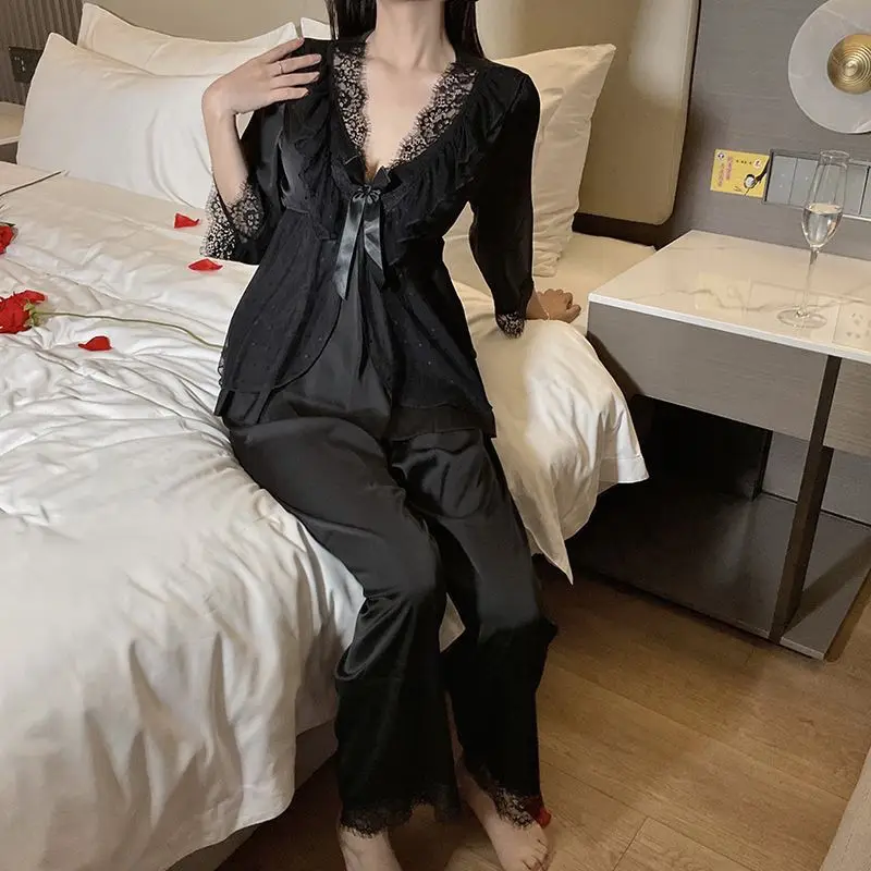 Women's Pajamas Can Be Worn Outside Sexy and Pure Desire Style Home Clothes Lace V-neck Lace and Stylish Small Suit