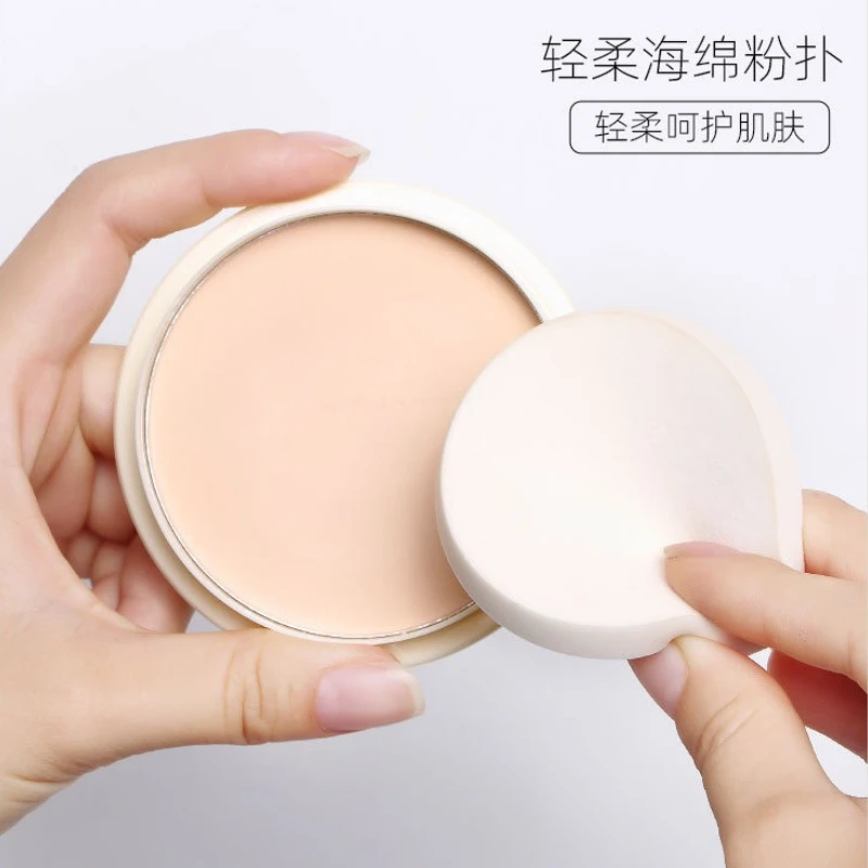 Poudre de réglage du lait de soja avec applicateur bouffant, visage naturel respectueux de la peau, poudre de contour longue durée, contrôle de l'huile, cosmétiques