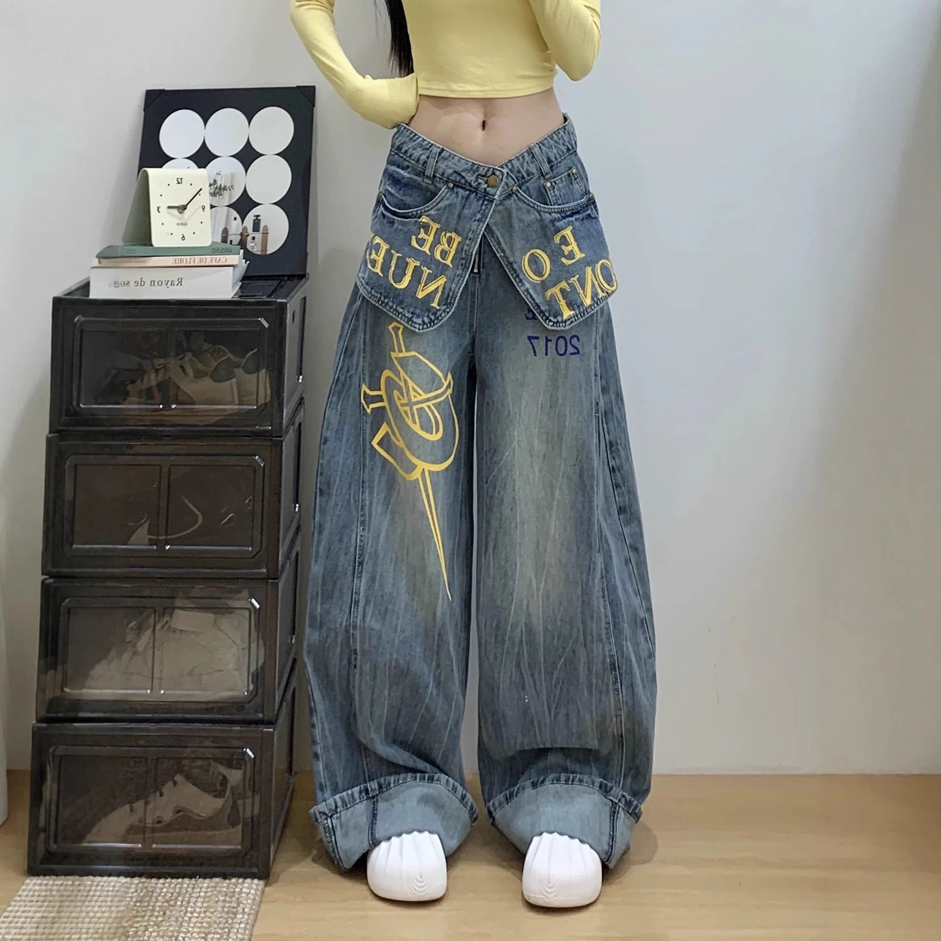 Double Waist Patchwork Letter Printed Jeans for Women 2026 American Washed Slimming Curved Knife Wide Leg Pants