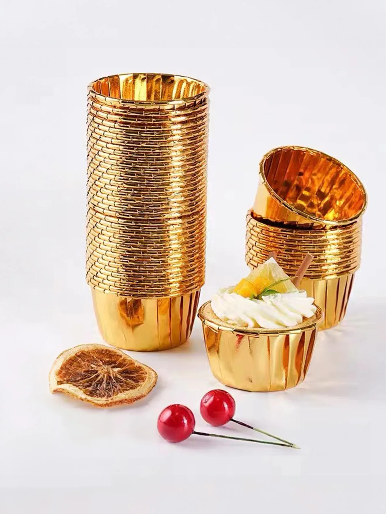 50pcs Golden Cake Paper Cups Shop Party Baking Muffin Cake High Temperature Paper Cups Bread Cupcake Oven Tray Wedding & Party