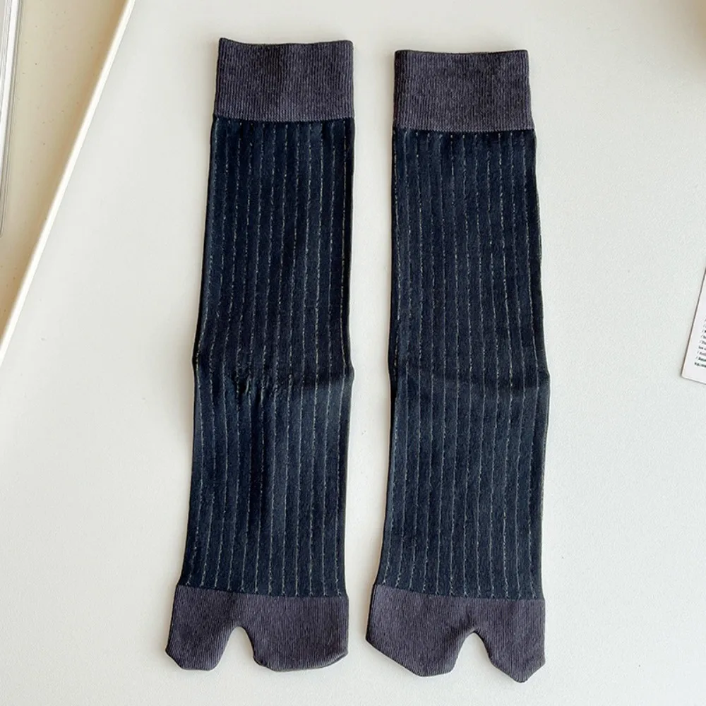 Japanese Harajuku Comfortable Split Toe Socks Ultra-Thin Cotton Golden Silk Stripe Socks Split Toe Tabi Sox Summer