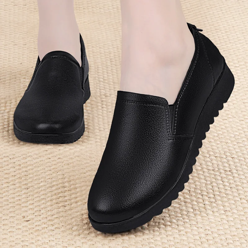 女性用防水滑り止め耐油シェフシューズ軽量ママフラットシューズ - Women'S Shoes For Standing All Day のレビューと価格