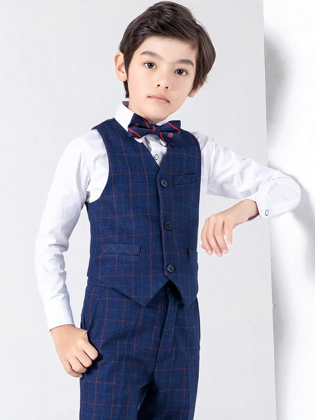 Children's plaid suit, vest, long sleeved shirt, long pants, bow tie, gentlemanly suit set  Temperament Campus Dress