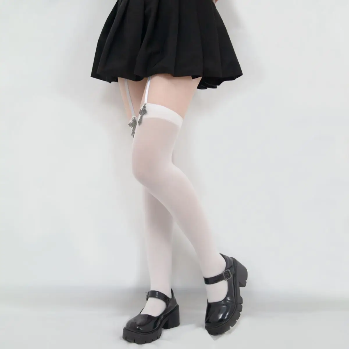 1/2 أزواج القوطية الصليب الديكور ضيق للنساء جوارب بلون رقيقة الفخذ العليا لوليتا فوق جوارب الركبة