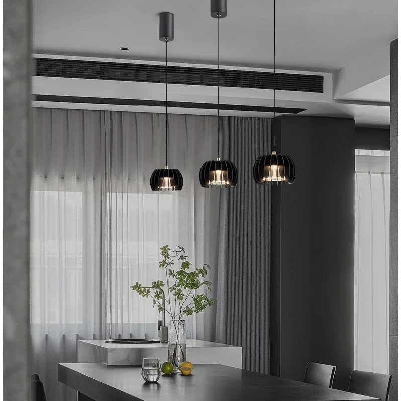 

Lamp Industrial Vintage Pendant Lamp Retro Farmhouse Ceiling Hanging Light Fixture Black Metal Creative Geometric Round Shade P