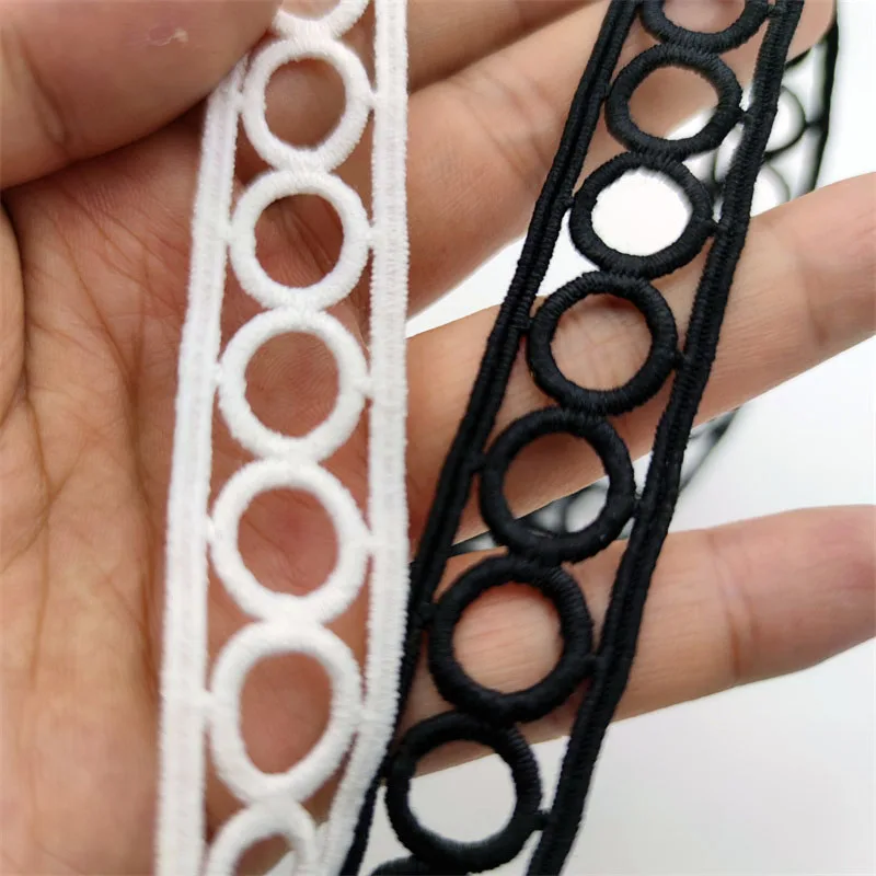 2cm bianco nero bilaterale Guipure ricamato pizzo netto fiore cucito Crochet Trim latte seta vestiti nastro fai da te