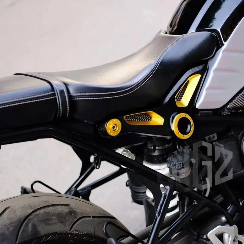 Motorcycle CNC Aluminum Latte Triangle Board Seat Decorative Cover Protector Guardfor a RNINE T Accessories
