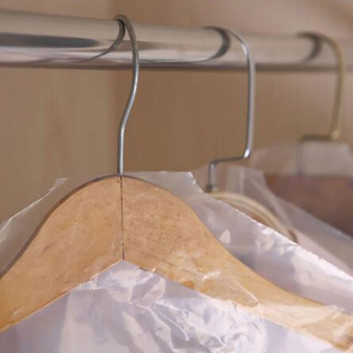 

30pcs 60X100Cm Dust Proof Cover For Clothes Clear Plastic Garment Bag Transparent Storage Cover Suit Clothes Protector Wardrobe