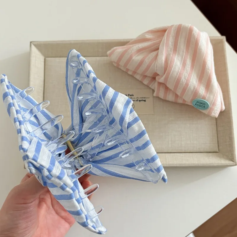 

Корейский стиль, свежая контрастная полосатая ткань, большой треугольный зажим для волос для женщин, нежный аксессуар для волос для припостей