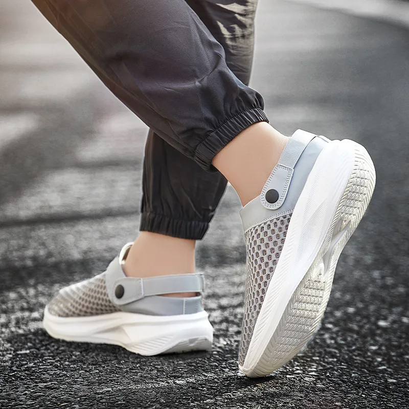 

Men's Summer New Style Thin Mesh Breathable Lazy Shoes Sandals Casual Slip-On Rubber Bottom Hole Hole Shoes Comfortable Sneakers