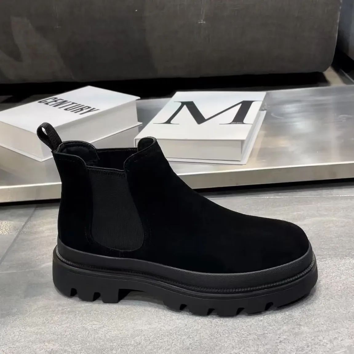 

Men's 2025 new Chelsea workwear boots men's short boots with fleece insulation high top winter suede leather shoes