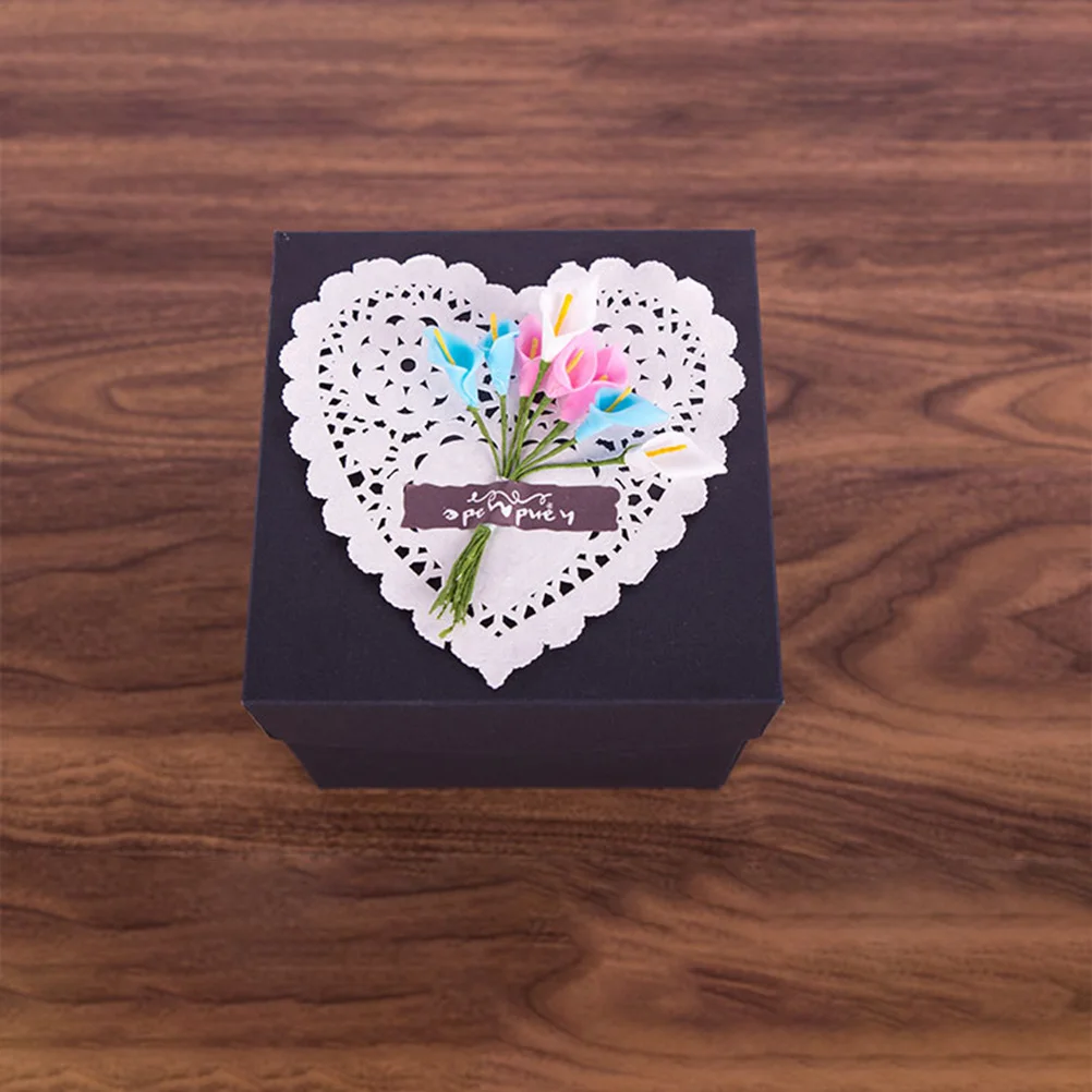 

200pcs 5.5 Inch Flower Shaped Paper Doilies Oil Absorbing Lace Cake Liners For Baking Party Wedding Coffee Bar Use Hollow