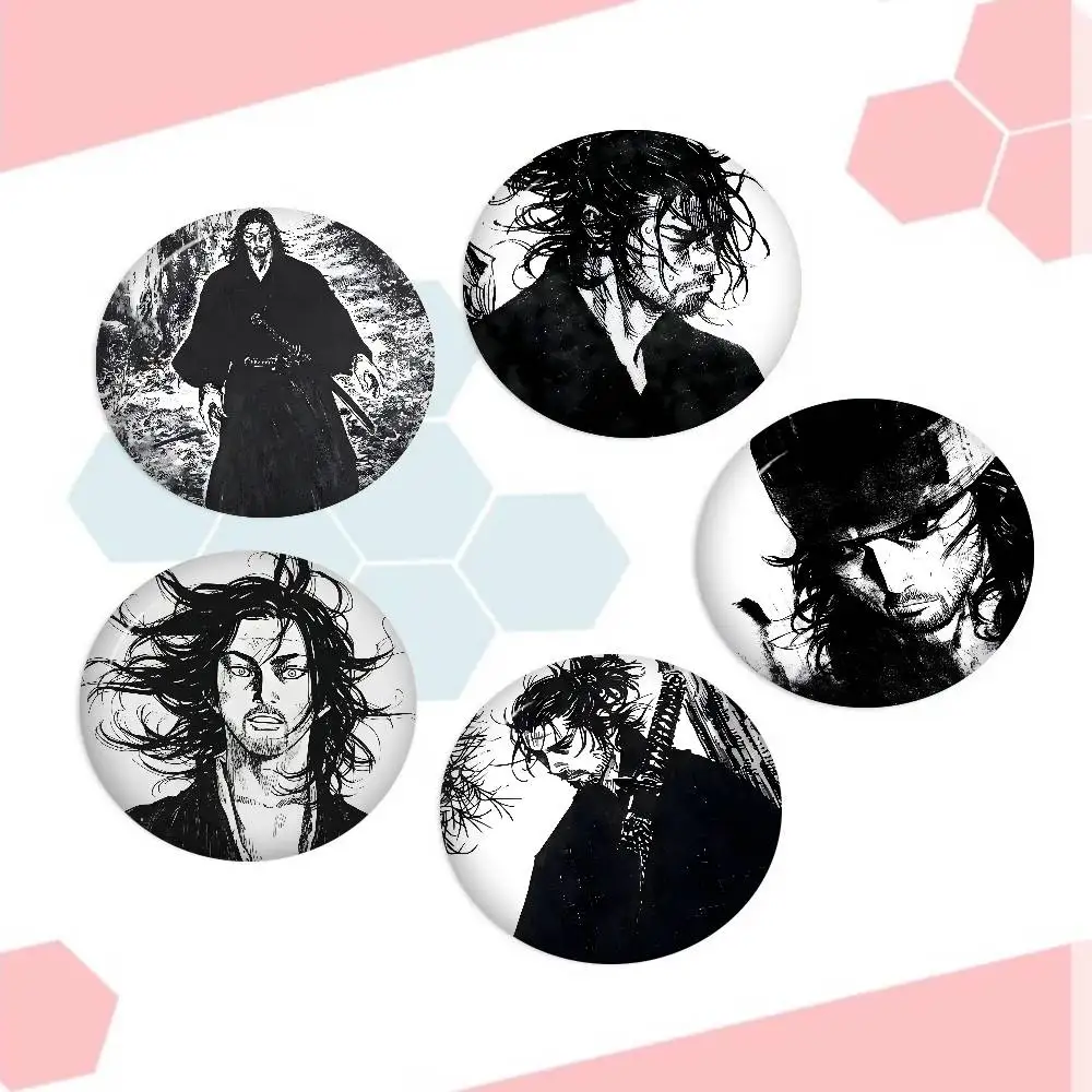 Vagabond Miyamoto Musashi Figure Icon Badge Handmade Tinplate Brooch For Backpack Clothes Chest Ornament Gifts